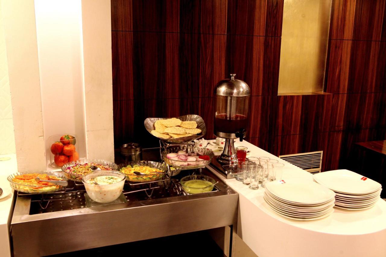 Lords Plaza Surat Hotel Luaran gambar