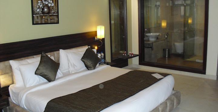 Lords Plaza Surat Hotel Luaran gambar