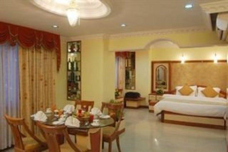 Lords Plaza Surat Hotel Luaran gambar